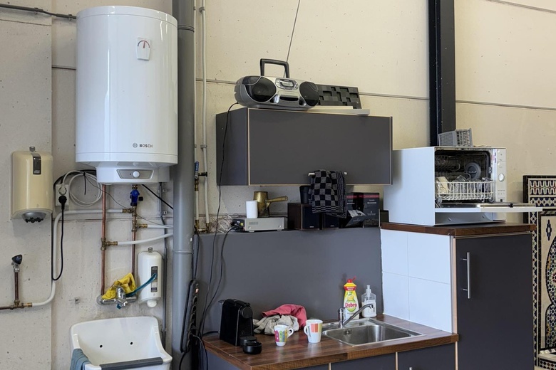 BedrijfsruimteaanToepadweg 10 l<br/> inZaltbommel BedrijfsruimteaanToepadweg 10 l<br/> inZaltbommel