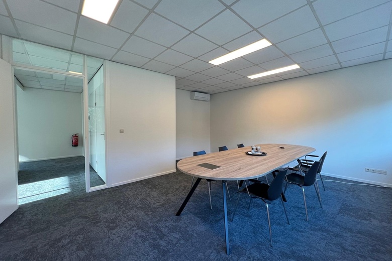 BedrijfsruimteaanKelvinring 52 a<br/> inAlblasserdam BedrijfsruimteaanKelvinring 52 a<br/> inAlblasserdam