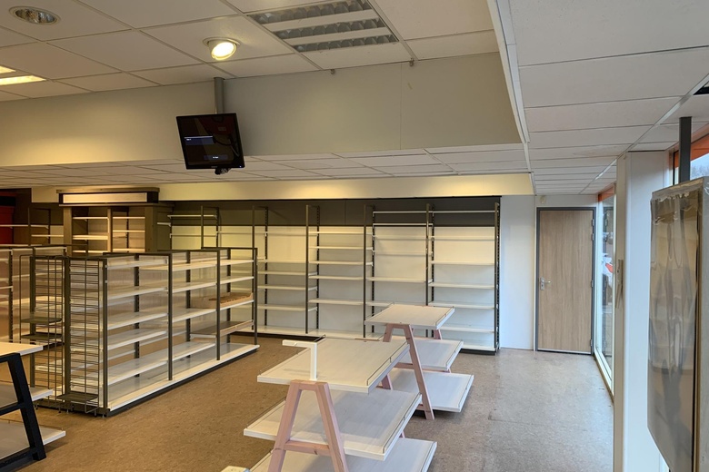 WinkelruimteaanRaadhuisplein 25 - 27<br/> inRozenburg