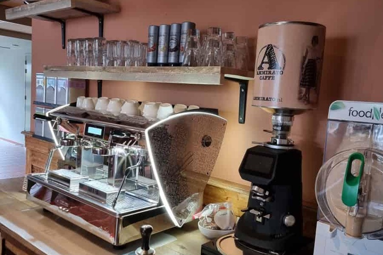 HorecaaanDorpsstraat 15<br/> inDirkshorn HorecaaanDorpsstraat 15<br/> inDirkshorn