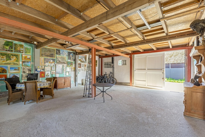 Bedrijfsruimteaanvan Beekstraat 85<br/> inLandsmeer