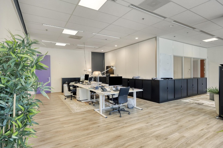 KantoorruimteaanBurgemeester Burgerslaan 40 A<br/> inRosmalen KantoorruimteaanBurgemeester Burgerslaan 40 A<br/> inRosmalen