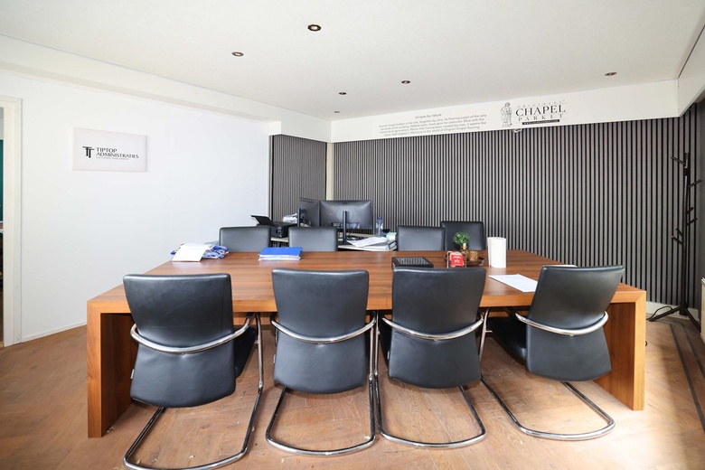 WinkelruimteaanRaadhuisstraat 17<br/> inMaarssen WinkelruimteaanRaadhuisstraat 17<br/> inMaarssen