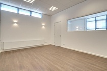 Bekijk foto 3 van Ambachtsweg 9