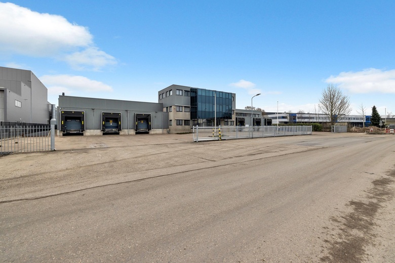 BedrijfsruimteaanPanovenweg 10<br/> inTiel