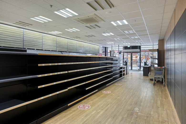 WinkelruimteaanUitslagsweg 93 3<br/> inHengelo WinkelruimteaanUitslagsweg 93 3<br/> inHengelo