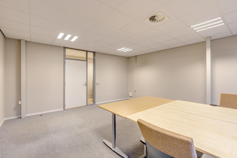 BedrijfsruimteaanLentemorgen 5<br/> inZevenaar BedrijfsruimteaanLentemorgen 5<br/> inZevenaar