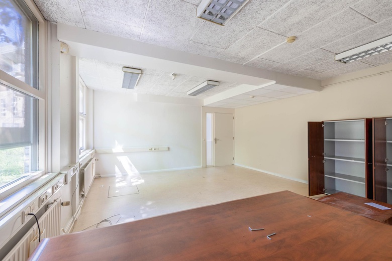 Bekijk foto 15 in  aan de  in 