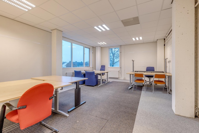 BedrijfsruimteaanLentemorgen 5<br/> inZevenaar BedrijfsruimteaanLentemorgen 5<br/> inZevenaar