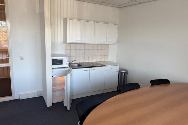 KantoorruimteaanDragonder 11<br/> inValkenswaard KantoorruimteaanDragonder 11<br/> inValkenswaard
