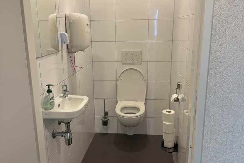 BedrijfsruimteaanGrote Esch 1170 - 1175<br/> inMoordrecht