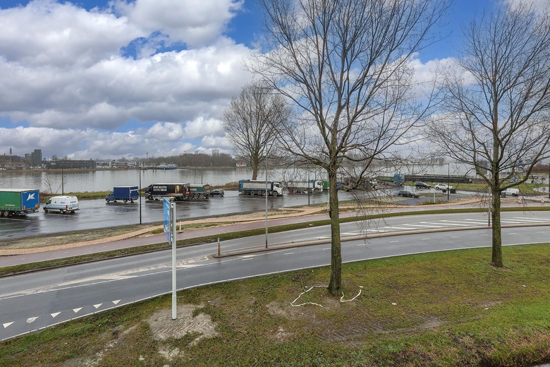 BedrijfsruimteaanDukdalfweg 60<br/> inAmsterdam