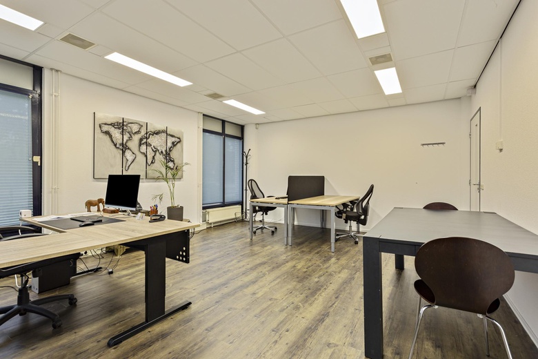 KantoorruimteaanWethouder den Oudenstraat 4<br/> inHelmond KantoorruimteaanWethouder den Oudenstraat 4<br/> inHelmond