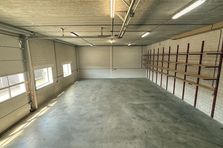 BedrijfsruimteaanDucaatstraat 28<br/> inZaandam BedrijfsruimteaanDucaatstraat 28<br/> inZaandam