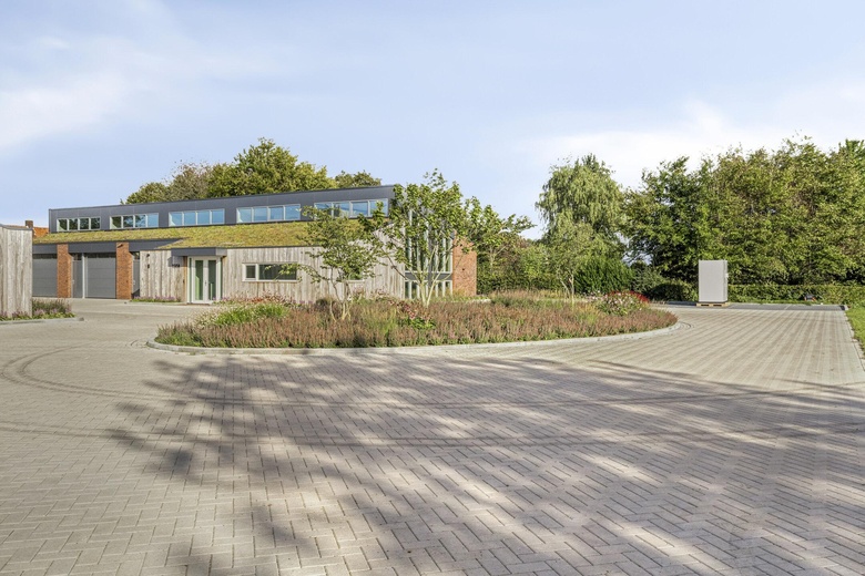 BedrijfsruimteaanKreitenmolenstraat 198<br/> inUdenhout BedrijfsruimteaanKreitenmolenstraat 198<br/> inUdenhout