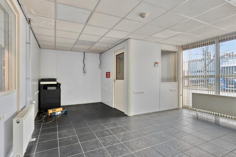 BedrijfsruimteaanLinschotenstraat 18 A<br/> inRotterdam