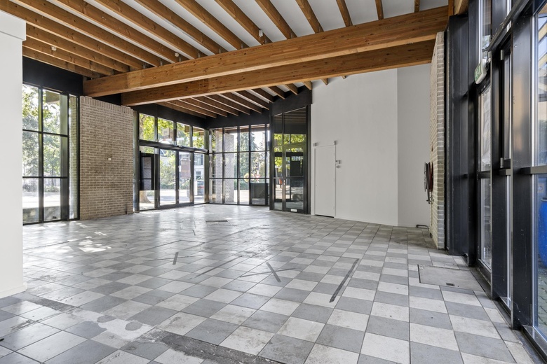 WinkelruimteaanRaadhuisplein 1<br/> inOosterbeek WinkelruimteaanRaadhuisplein 1<br/> inOosterbeek