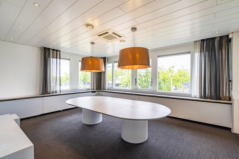 Bedrijfsruimteaan's-Gravelandseweg 379<br/> inSchiedam Bedrijfsruimteaan's-Gravelandseweg 379<br/> inSchiedam