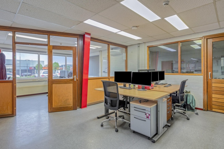 BedrijfsruimteaanTomeikerweg 31<br/> inGeleen