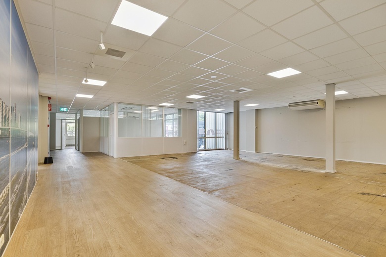 KantoorruimteaanSchinkelse Baan 1<br/> inCapelle aan den IJssel KantoorruimteaanSchinkelse Baan 1<br/> inCapelle aan den IJssel