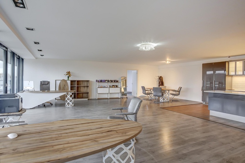 BedrijfsruimteaanMelbournestraat 14<br/> inLijnden BedrijfsruimteaanMelbournestraat 14<br/> inLijnden