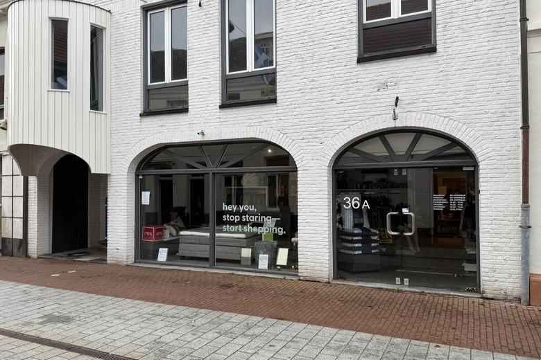 Bekijk foto 1 van Maasstraat 36 A