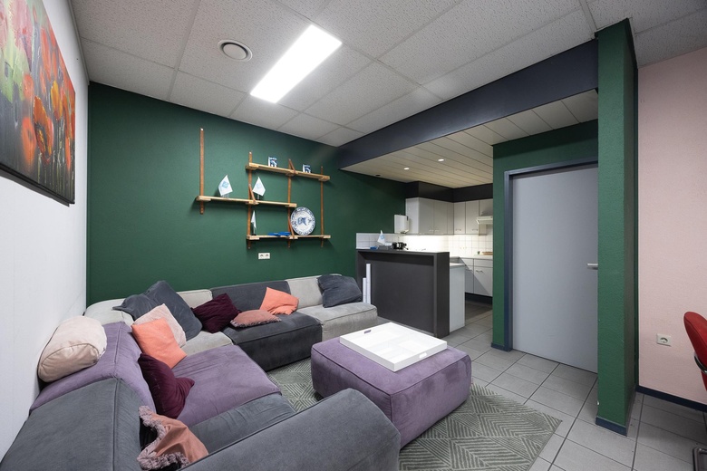 BedrijfsruimteaanHeereweg 337 B<br/> inLisse BedrijfsruimteaanHeereweg 337 B<br/> inLisse