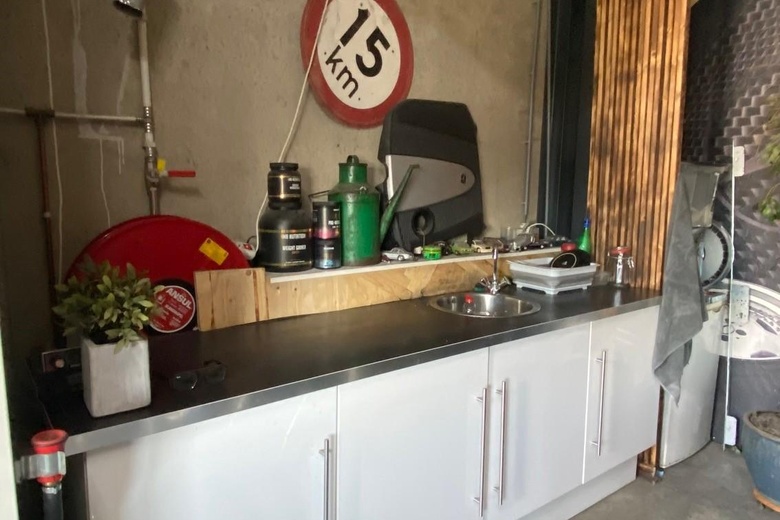 BedrijfsruimteaanKempenbaan 73<br/> inRijen