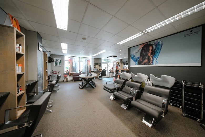 WinkelruimteaanKerkstraat 10<br/> inBeek en Donk