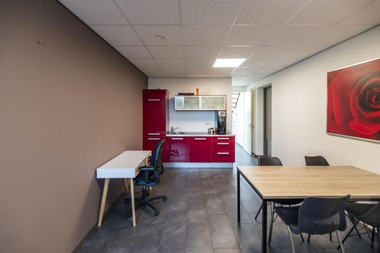 BedrijfsruimteaanSmederij 4<br/> inHardinxveld-Giessendam