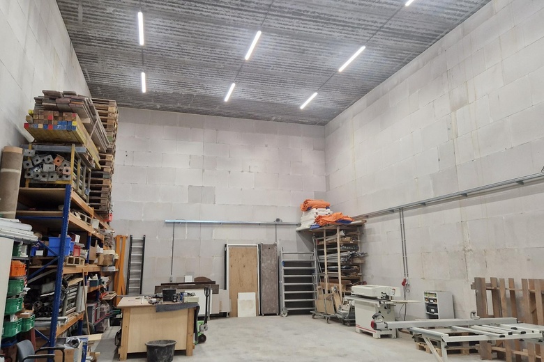 BedrijfsruimteaanJelle Zijlstraweg 62<br/> inZwaag