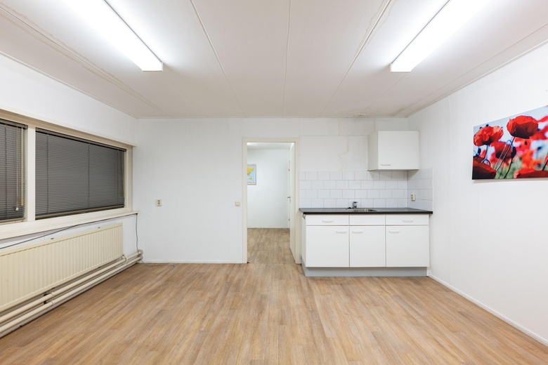 BedrijfsruimteaanRijksstraatweg 109<br/> inHellevoetsluis