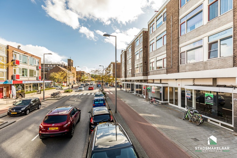 WinkelruimteaanBurgemeester Baumannlaan 140<br/> inRotterdam