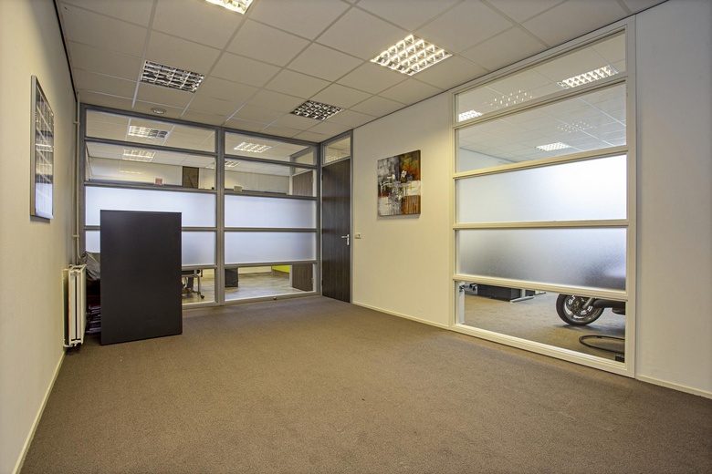 KantoorruimteaanCelsiusweg 18 e<br/> inElst KantoorruimteaanCelsiusweg 18 e<br/> inElst