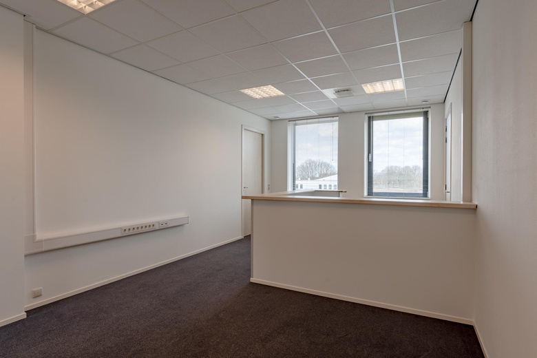 KantoorruimteaanDe Schans 9A<br/> inHardenberg KantoorruimteaanDe Schans 9A<br/> inHardenberg