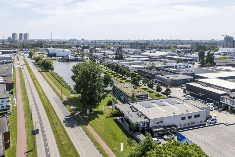 BedrijfsruimteaanThurledeweg 30<br/> inRotterdam BedrijfsruimteaanThurledeweg 30<br/> inRotterdam