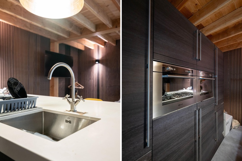 BedrijfsruimteaanHopperweg 11 17<br/> inHellevoetsluis