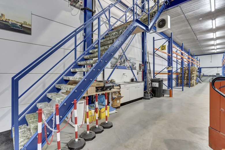 BedrijfsruimteaanCoenecoop 3 D 2<br/> inWaddinxveen