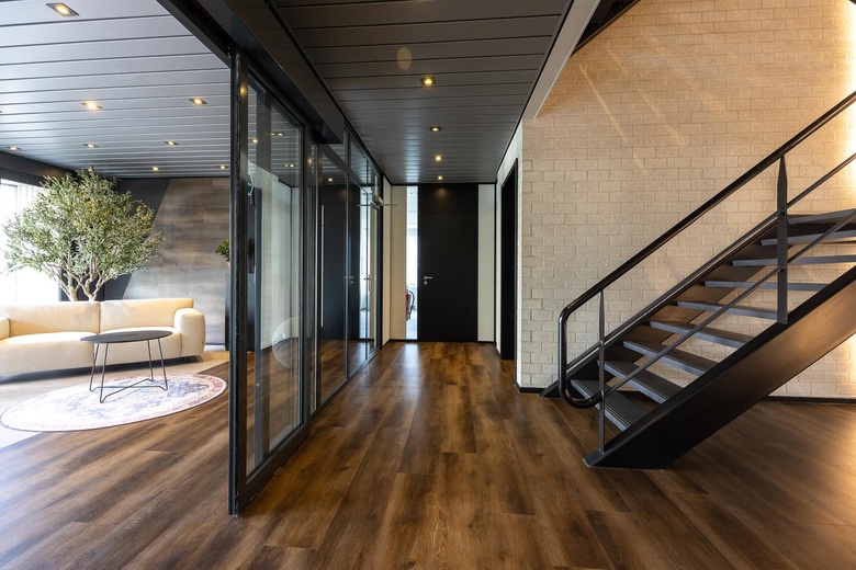 BedrijfsruimteaanVennestraat 11 B<br/> inLisse