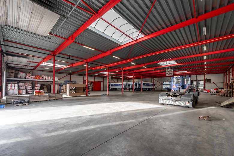 BedrijfsruimteaanStaalwijk 21<br/> inDronten