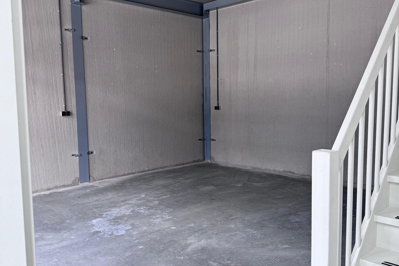 BedrijfsruimteaanJarmuiden 27 N<br/> inAmsterdam