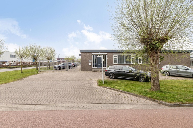 BedrijfsruimteaanZanddonkweg 6<br/> inWaalwijk BedrijfsruimteaanZanddonkweg 6<br/> inWaalwijk