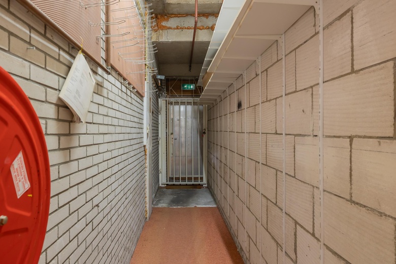 WinkelruimteaanWinkelhof 52<br/> inLeiderdorp WinkelruimteaanWinkelhof 52<br/> inLeiderdorp