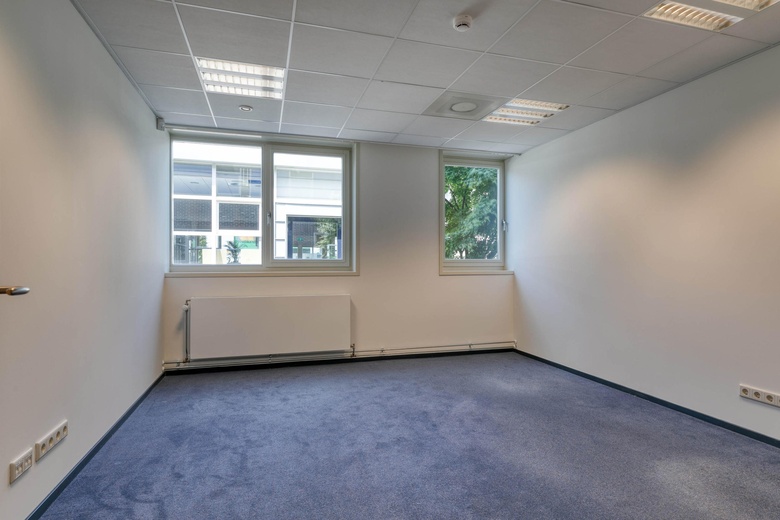 KantoorruimteaanAmbachtsweg 46<br/> inHuizen