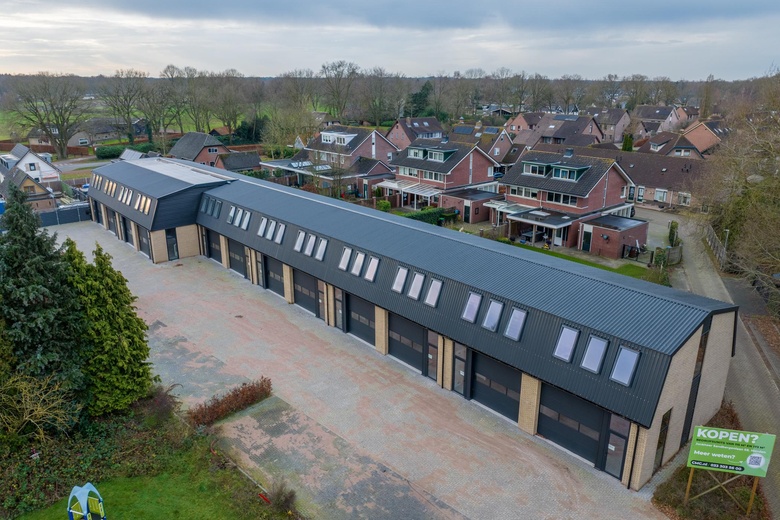 BedrijfsruimteaanJonkheer Sandberglaan 68 02<br/> inHierden