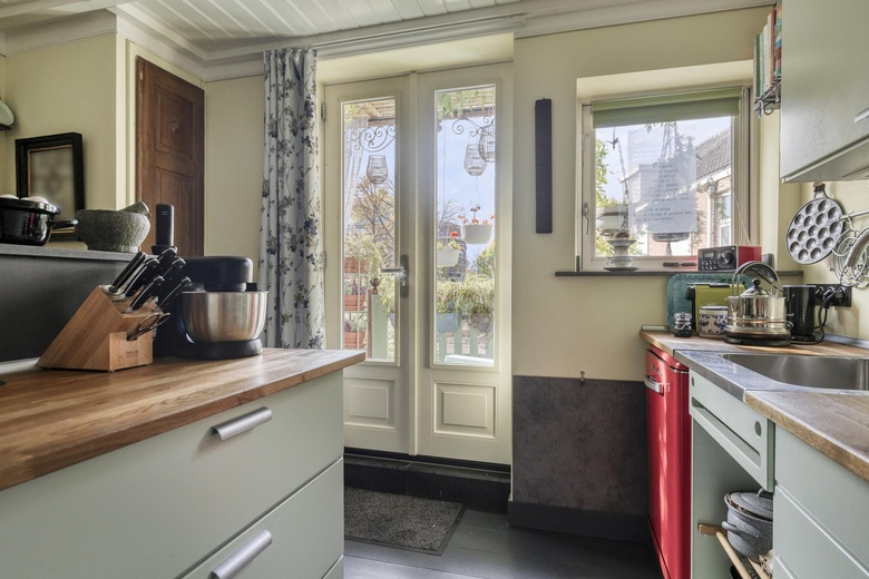 BedrijfsruimteaanSteenbergsestraat 45<br/> inBergen op Zoom