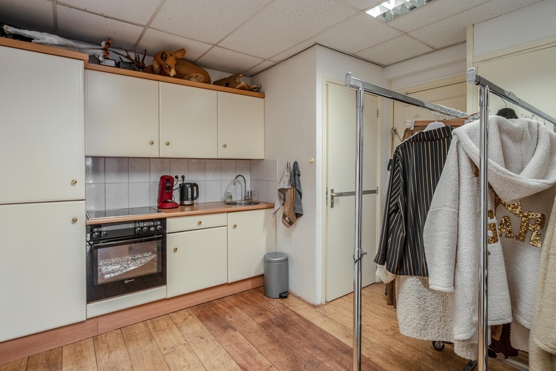 WinkelruimteaanSint Maartenstraat 51<br/> inLosser