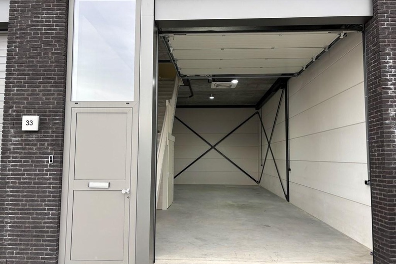 Bekijk foto 1 van Celsiusstraat 33