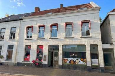 Bekijk foto 2 van Markt 86