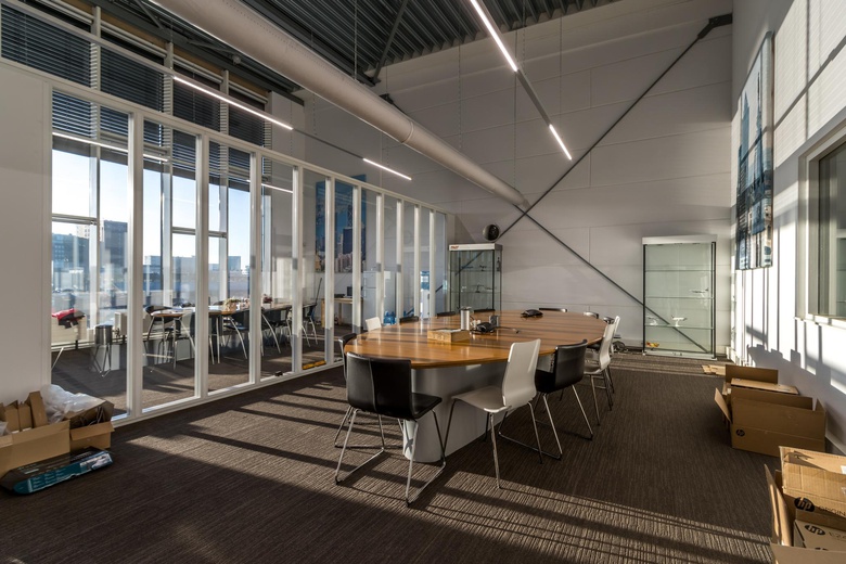 BedrijfsruimteaanRijnlanderweg 766 A<br/> inHoofddorp BedrijfsruimteaanRijnlanderweg 766 A<br/> inHoofddorp